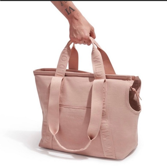 Wild One Everyday Pet Carrier - Picture 2 of 10